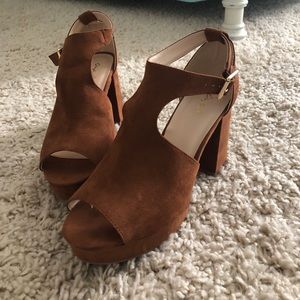 Suede 70’s style Qupid heels